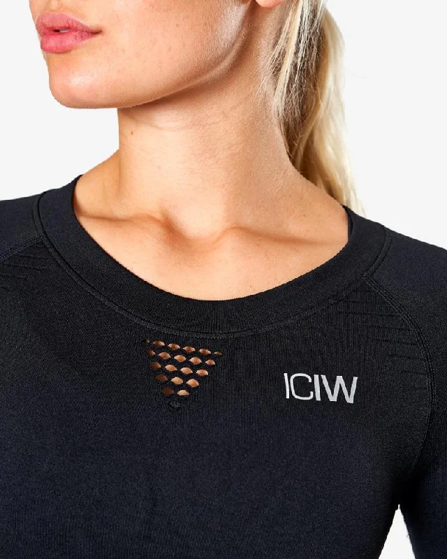 ICIW Dynamic Seamless Long Sleeve Crop Top - Black