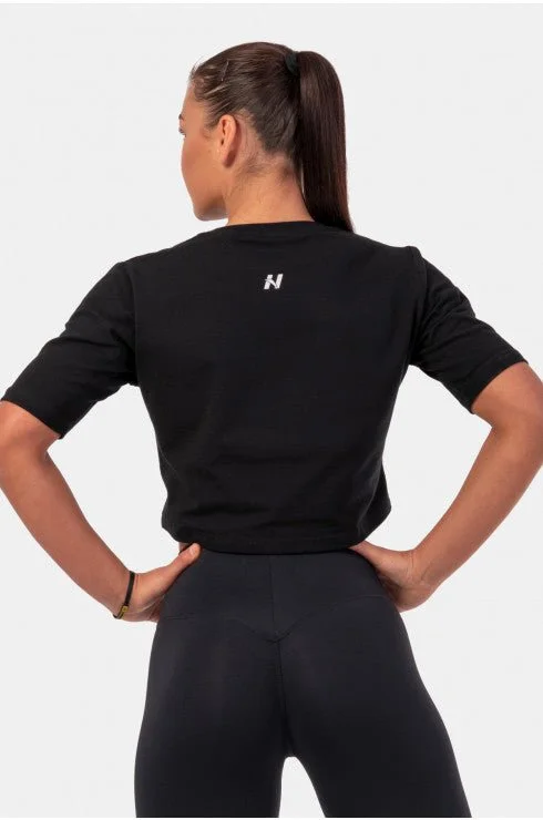 Nebbia Minimalist Logo NEBBIA Crop Top 600 - Black